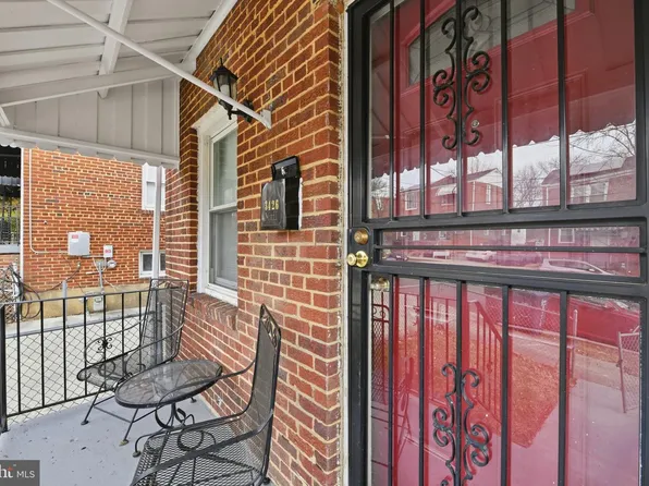 3426 24th St SE, Washington, DC 20020