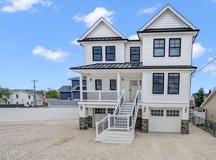 104 Lawrence Dr, Manahawkin, NJ 08050