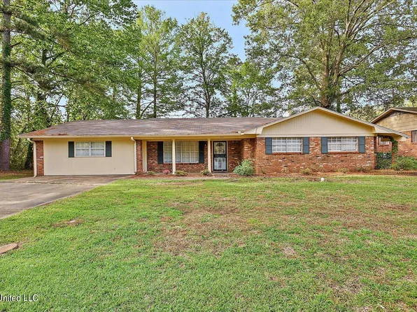 805 Normandy Dr, Clinton, MS 39056