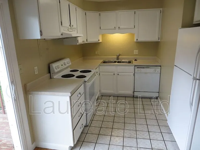 788 S Wheeling St — Photo 4
