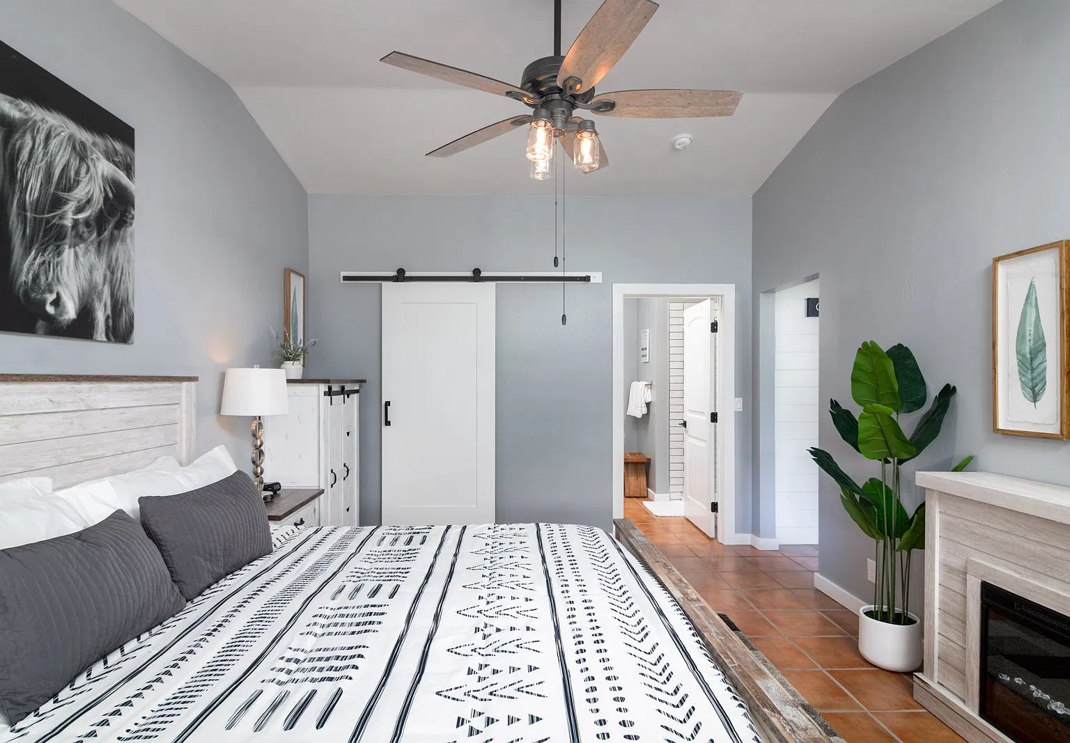 1 bed, 800 sqft, $1,800 — Photo 4