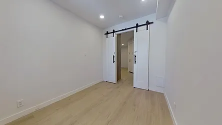 Rented by R New York