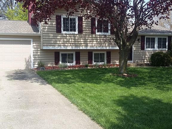 2nd image of 4766 Algonquin Trl