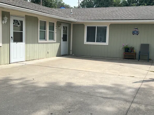 2414 Brush Creek Dr #1, Lawrence, KS 66047