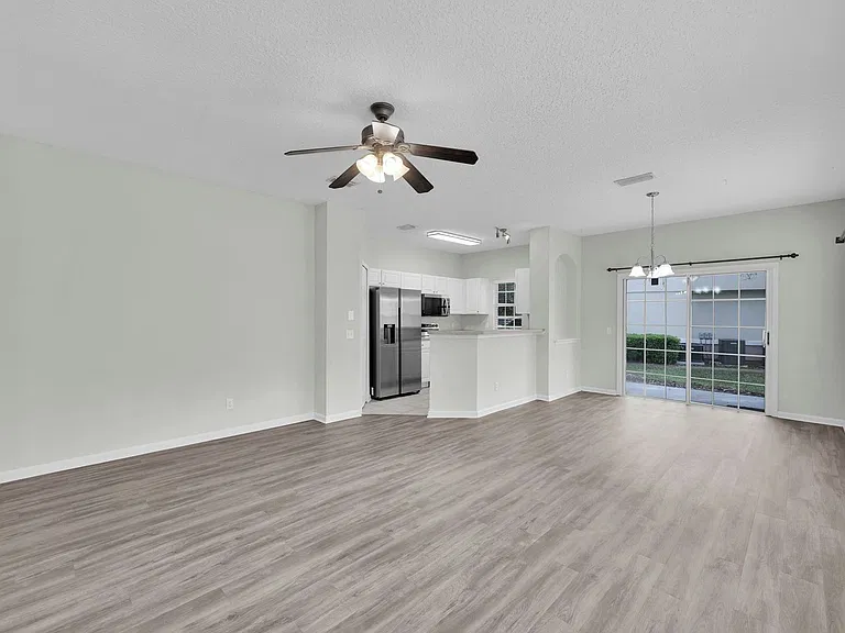 1745 Forest Lake Cir W #2 — Photo 4