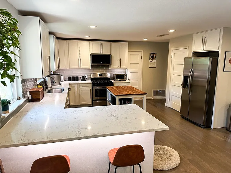 1200 Somerset Ave — Photo 4