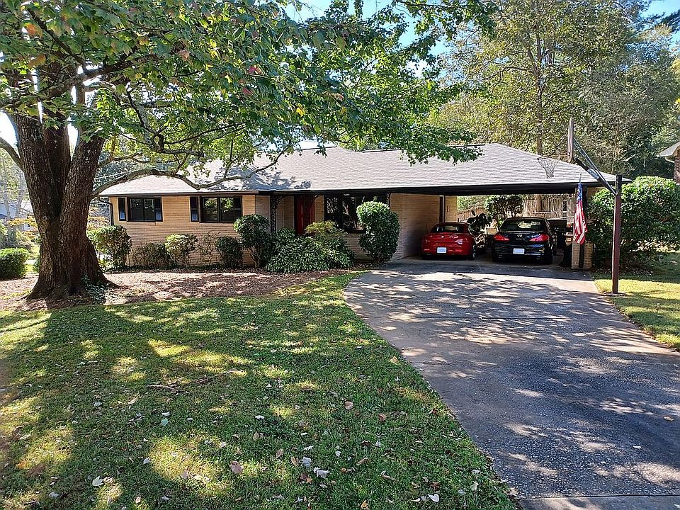 2nd image of 1669 Edinburgh Dr