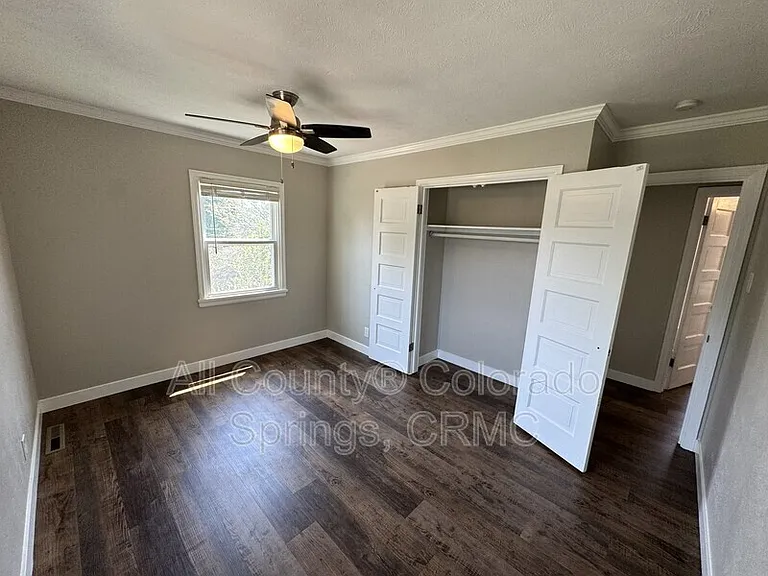 814 S Institute St — Photo 6