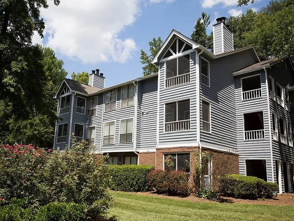 1st image of 3844 Battleground Ave #76
