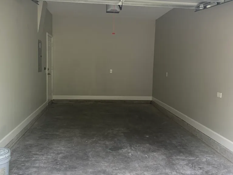 One car - garage