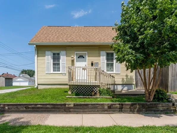 501 17th Ave, Moline, IL 61265