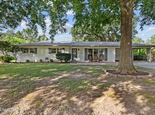 221 Roselawn Blvd, Lafayette, LA 70503