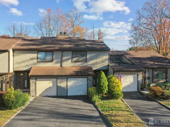 159 Penn Ct, Old Bridge, NJ 07747