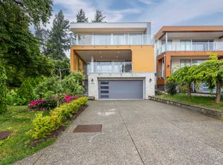 1245 Kent St, White Rock, BC V4B 4T6