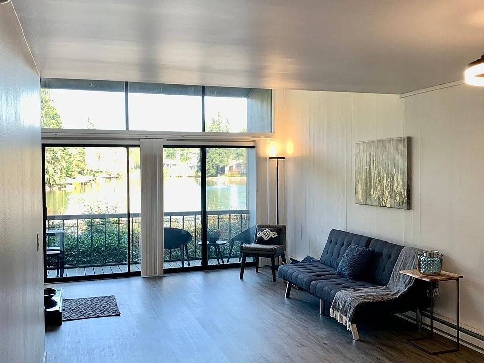 1st image of 13954 NE 60th Way APT 106