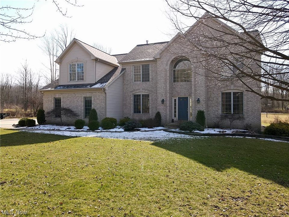 1st image of 4766 Forest Grove Dr
