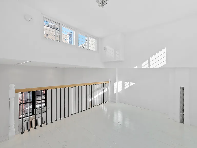 72 Irving Pl #5A — Photo 3