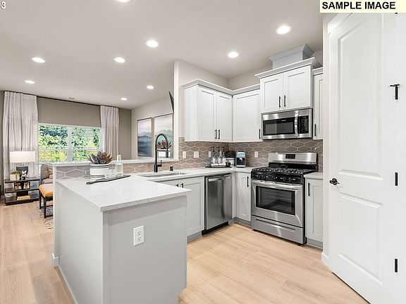 3rd image of 18310 NE 46th Pl #166