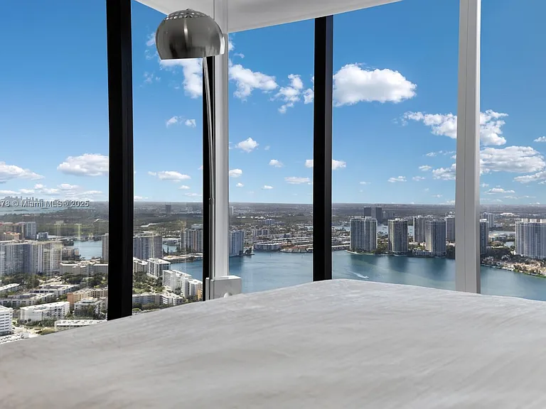 18555 Collins Ave #4603 — Photo 20