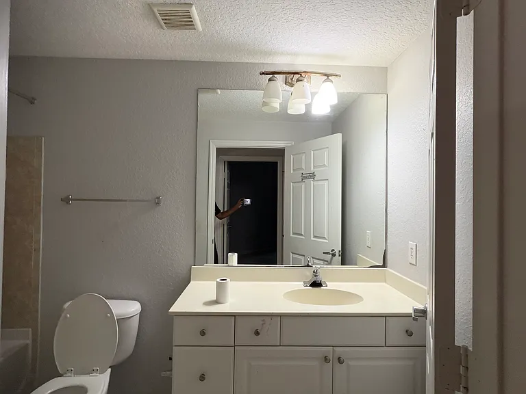 8539 Gate Pkwy #9302 — Photo 11