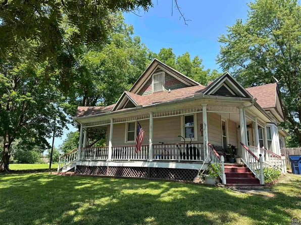 801 Liberty St, Oskaloosa, KS 66066