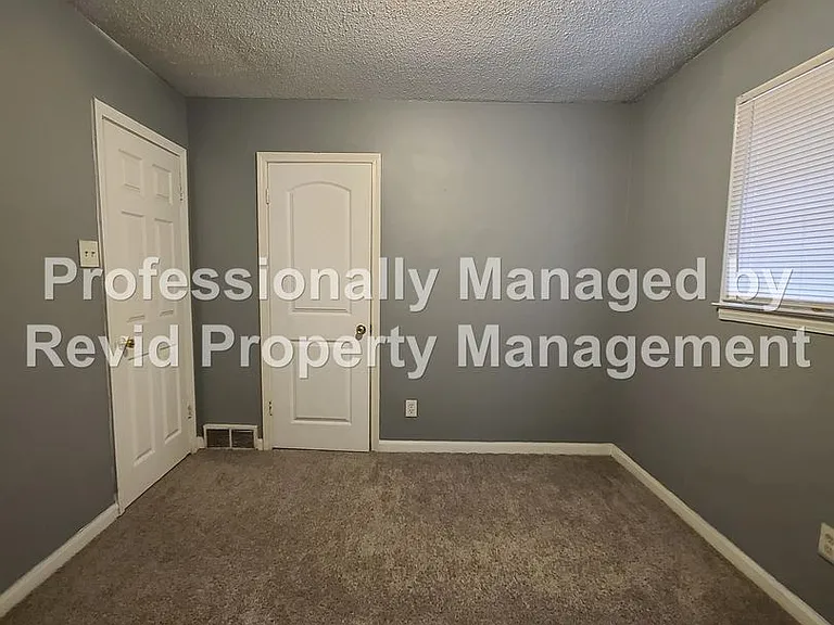 6771 Bainbridge Dr — Photo 30