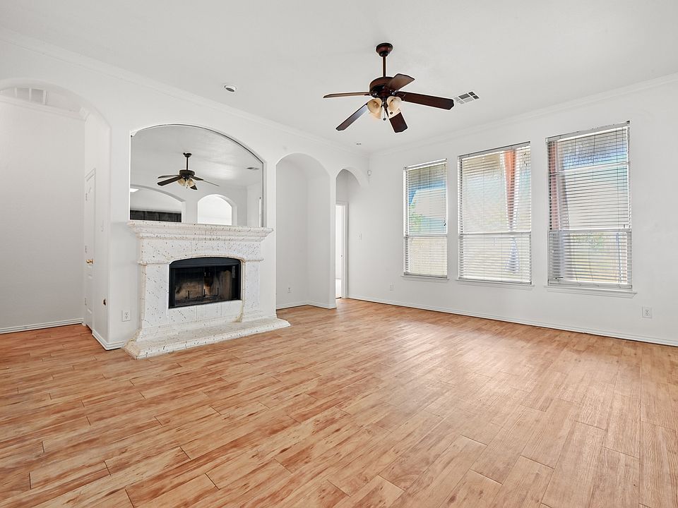 1st image of 1665 Amberwood Loop