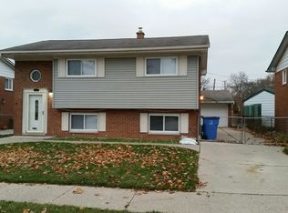 14129 Stoeflet St, Gibraltar, MI 48173