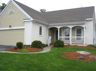 4 Iris Ln, South Burlington, VT 05403