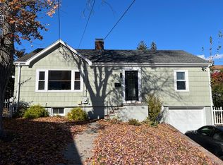 11 Juniper Ter, Dedham, MA 02026