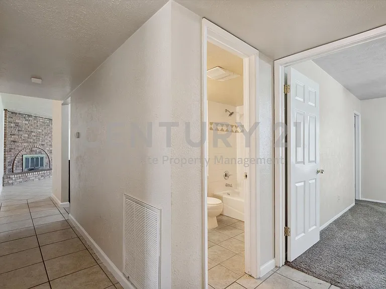 10217 Ironwood Ln — Photo 12