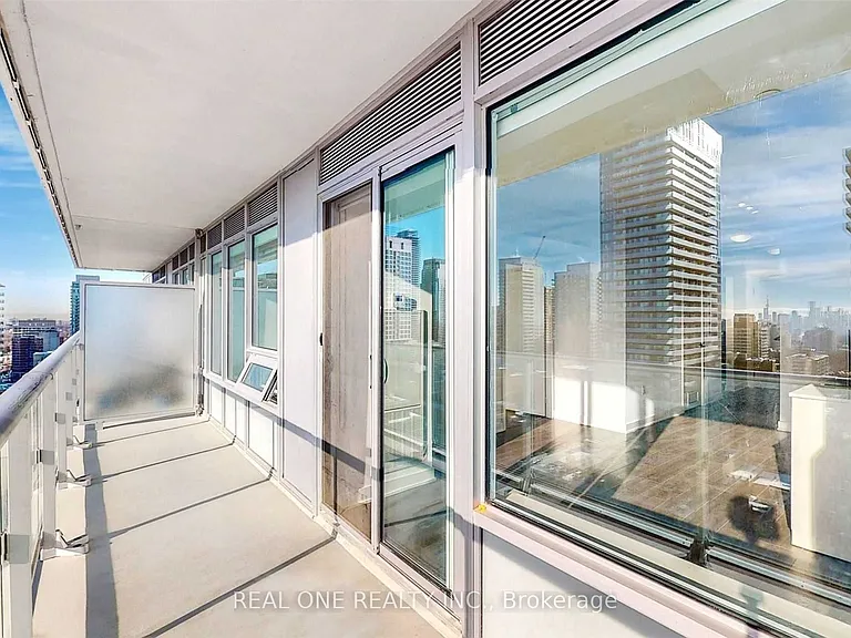 195 Redpath Ave #2709 — Photo 23