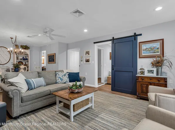 905B Dumbarton Drive, Lakewood, NJ 08701
