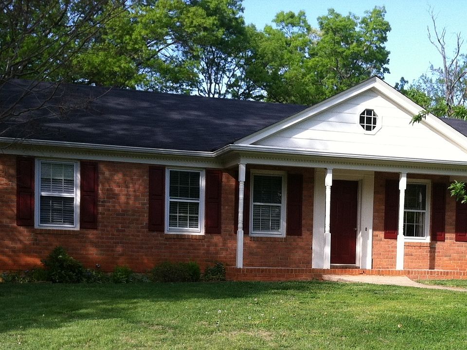 1st image of 114 Williams Dr