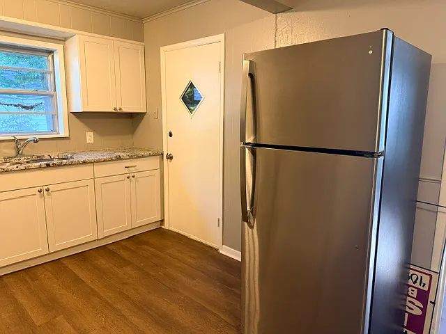 622 S Mission Ave — Photo 7