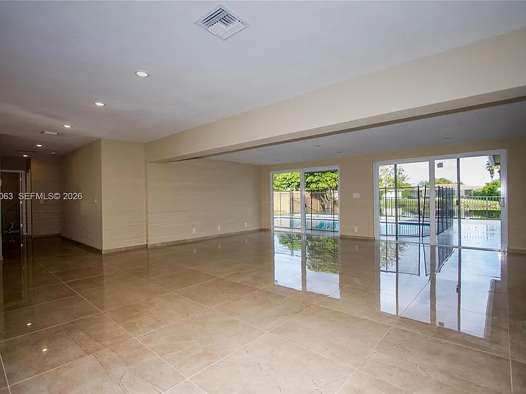 16641 Royal Poinciana Dr — Photo 27