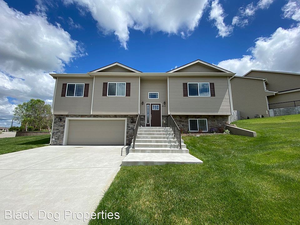 600 Highland Grove Dr Manhattan KS Zillow