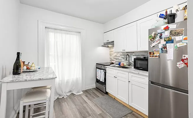 Rented by REAL New York | media 14