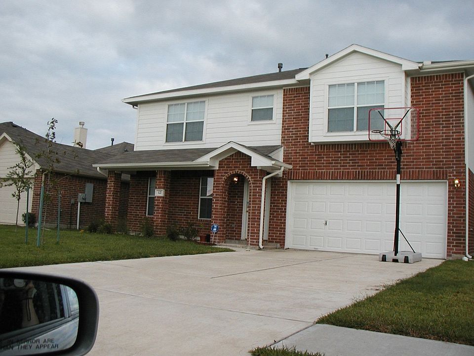 1st image of 127 Bristol Bend Ln