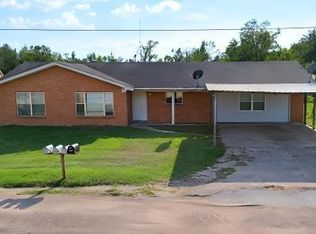 713 Timpson St, Timpson, TX 75975