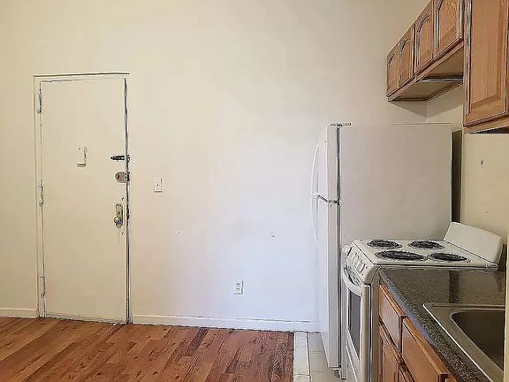 4th image of 354 Ocean Ave #1A