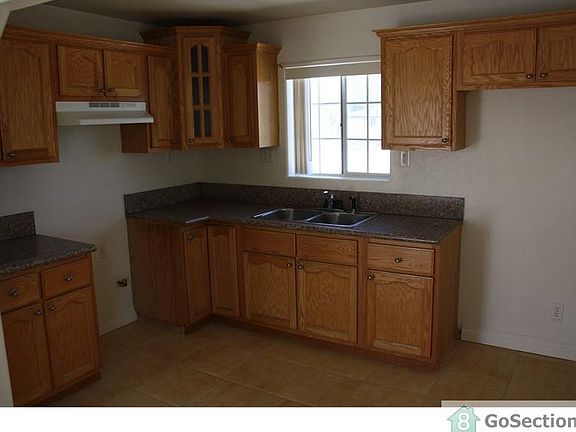 5th image of 1611 E 92nd St