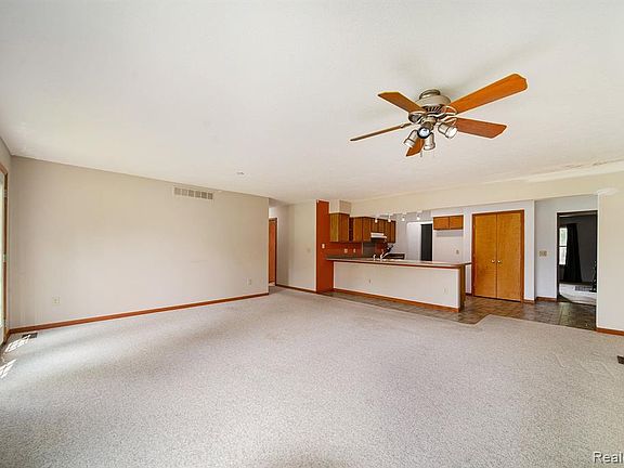 4th image of 13692 Upton Rd
