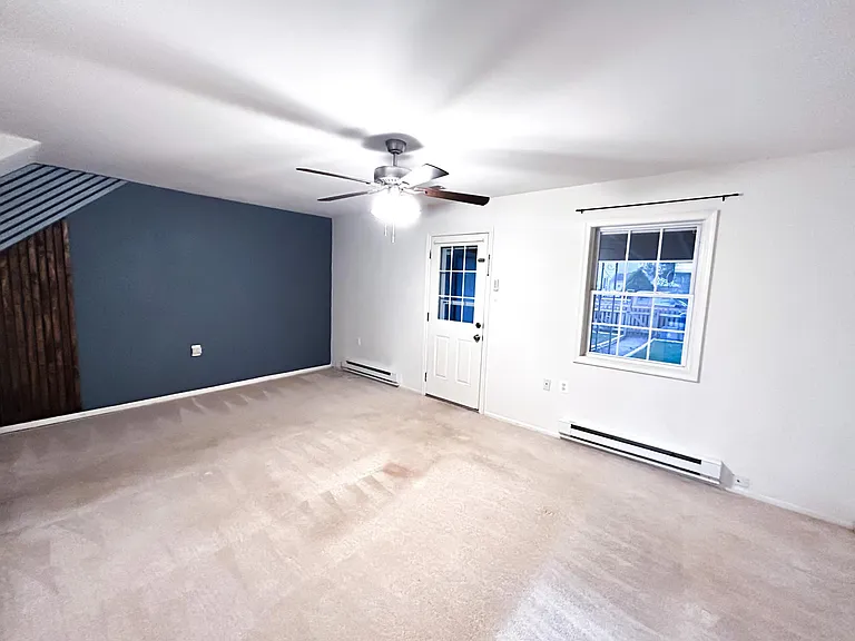 305 Rock Spring Dr SW — Photo 4