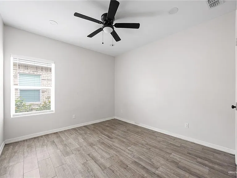 1000 Kohala Ave #4 — Photo 6