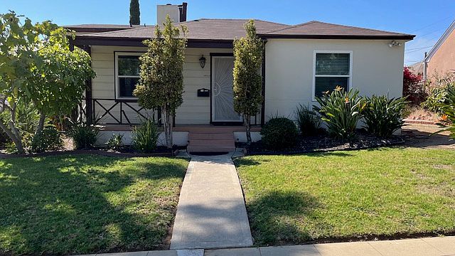 1st image of 4856 Everts St