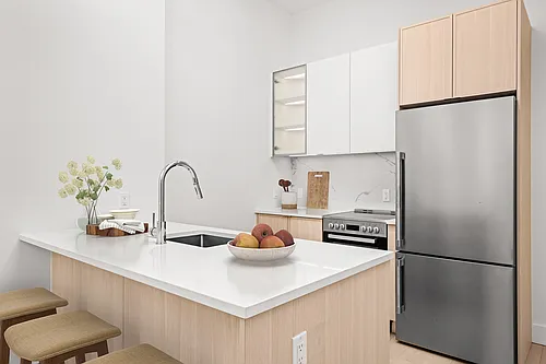 218 Front St #1107 Photo 1