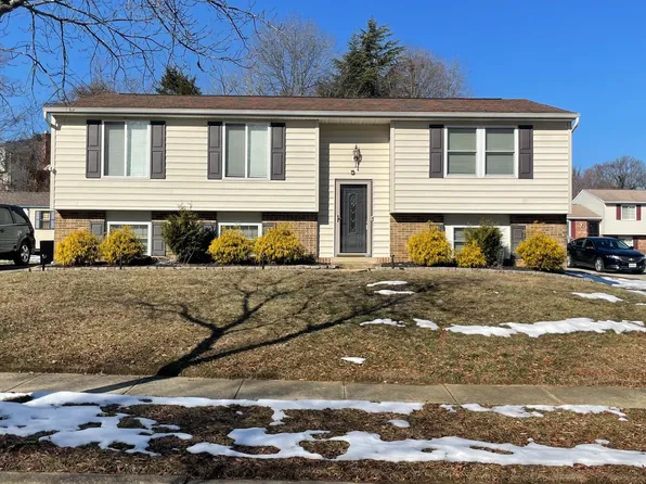 402 Beech St, Fort Washington, MD 20744