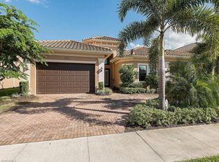 3264 Atlantic Cir, Naples, FL 34119