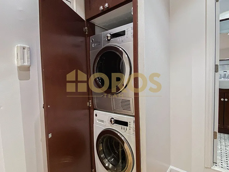 262 E 2nd St #2E — Photo 8